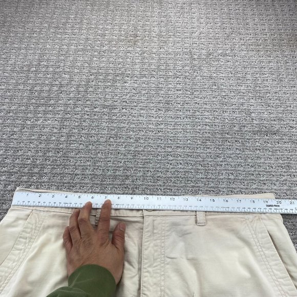 Eddie Bauer Cargo Shorts Men 38 Beige Outdoors Pockets - DISCOLORATION - - Picture 11 of 16